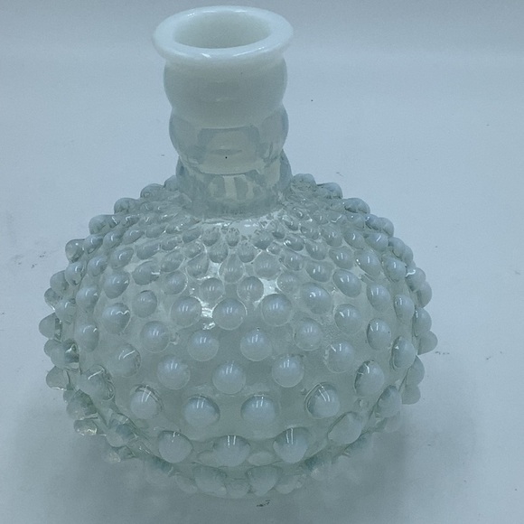 Moonglow Opalescent Hobnail Bottle - Picture 2 of 10